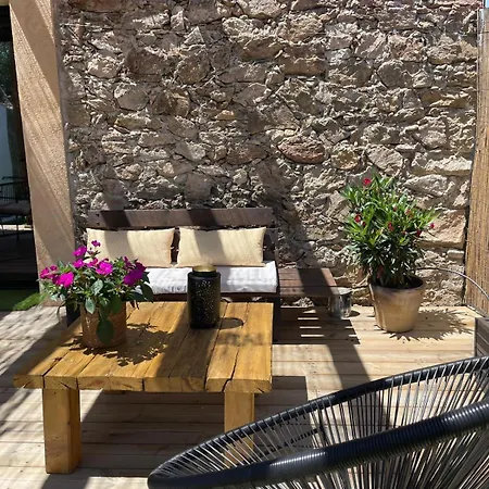 Holiday home Casa Del Concejo Aire Acondicionado Y Jardin