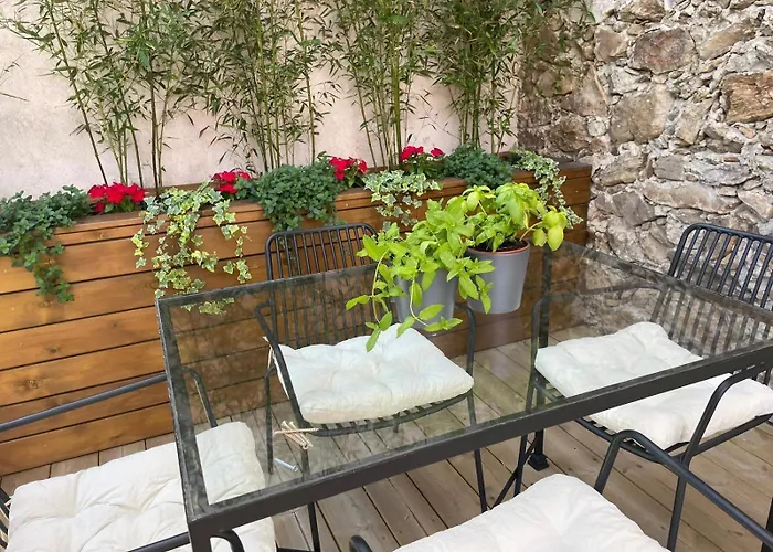 Casa de Férias Casa Del Concejo Escapada Rural Con Chimenea Y Jardín Privado Segóvia