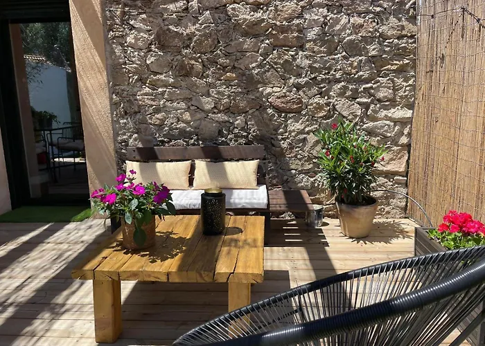 Casa de Férias Casa Del Concejo Escapada Rural Con Chimenea Y Jardín Privado