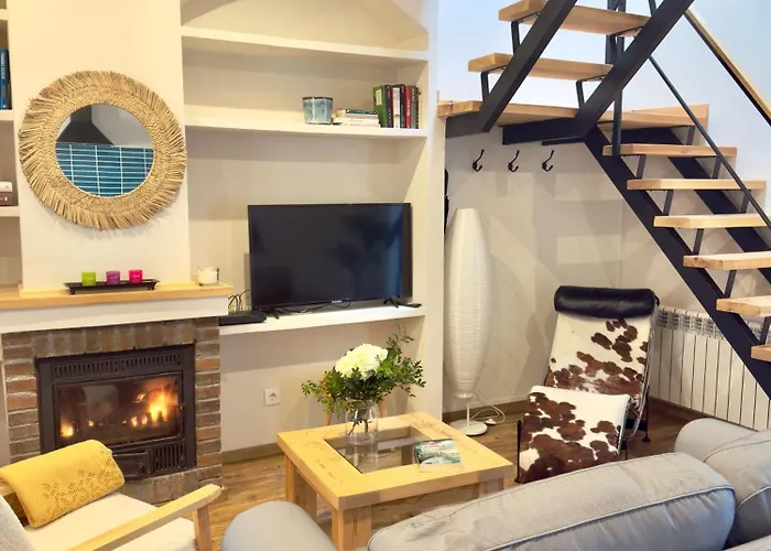 Casa Del Concejo Escapada Rural Con Chimenea Y Jardín Privado